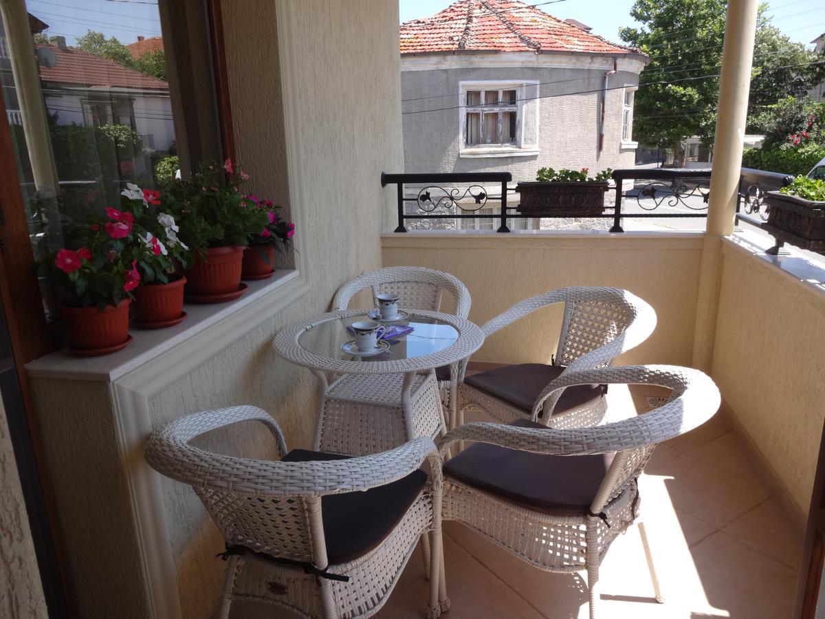 Apartments Dona Τσερνομόρετς Εξωτερικό φωτογραφία
