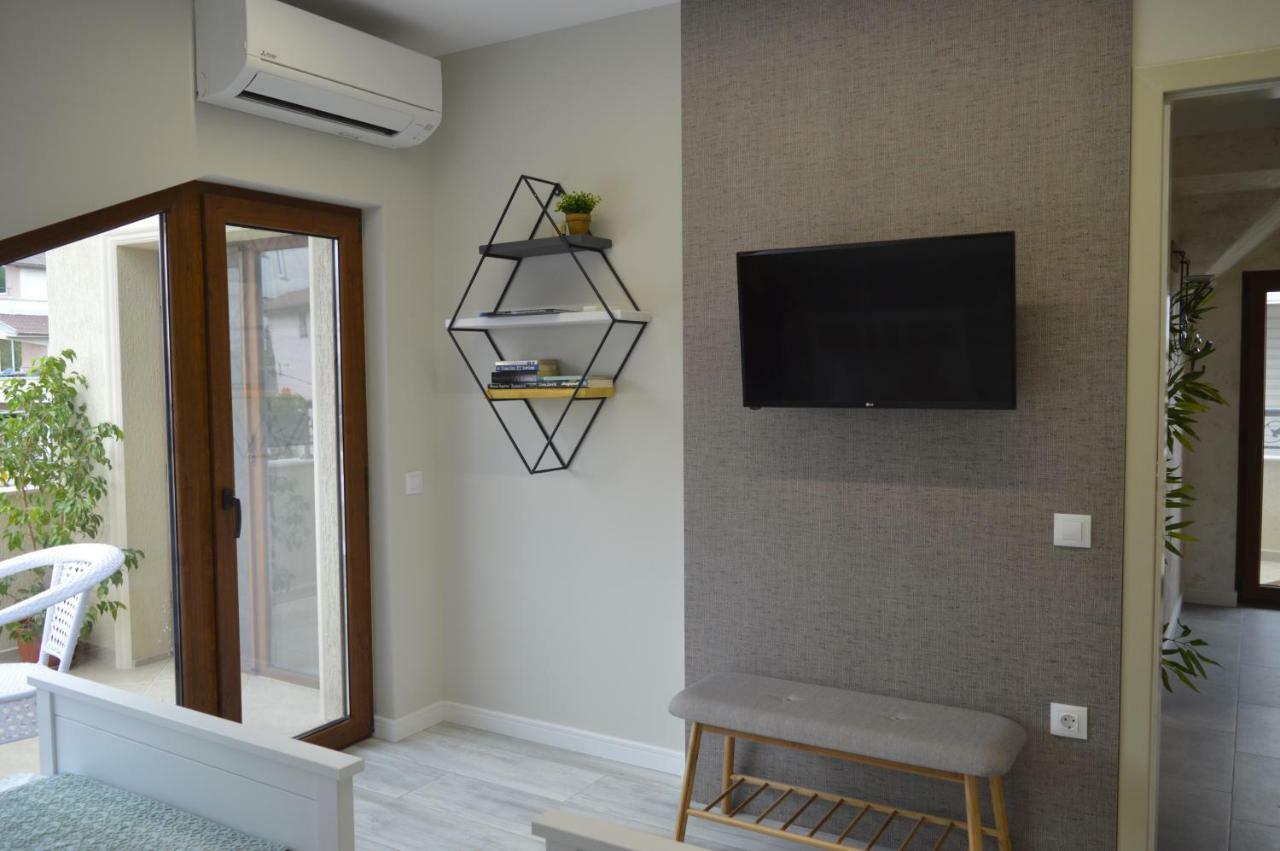Apartments Dona Τσερνομόρετς Εξωτερικό φωτογραφία